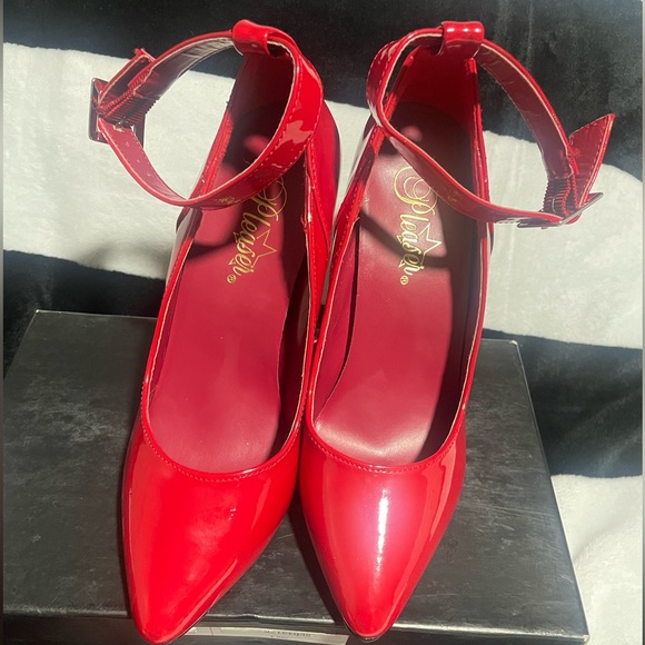 ❤️‍🔥👠Red Ankle Strap Pumps❤️‍🔥👠 - Picture 2 of 9